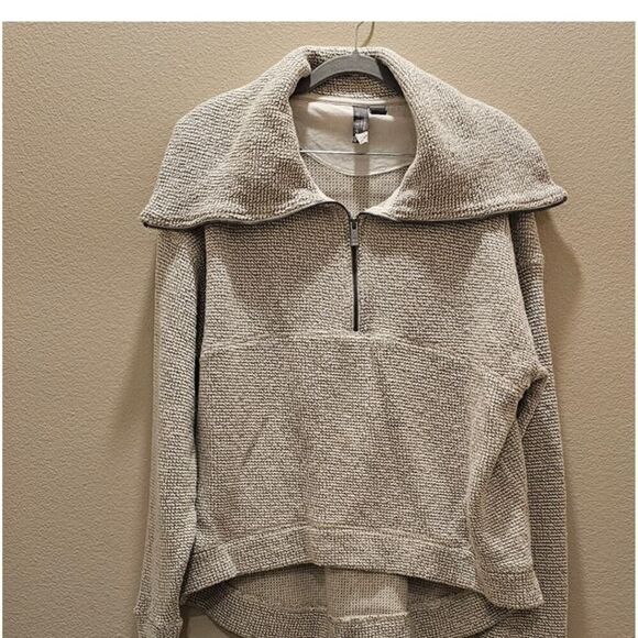 Sweaty Betty Sweaters - Sweaty Betty Restful Boucle Half Zip Pullover Size Medium